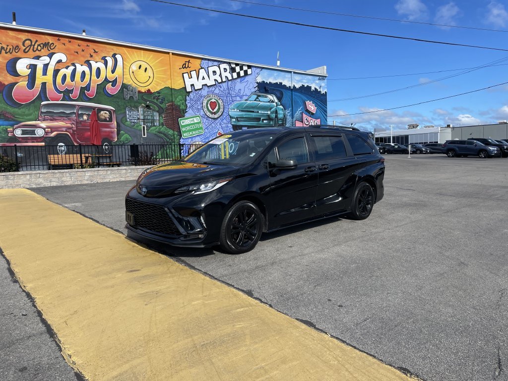 Certified 2023 Toyota Sienna XSE w/ XSE Plus Package AWD/4WD image 7