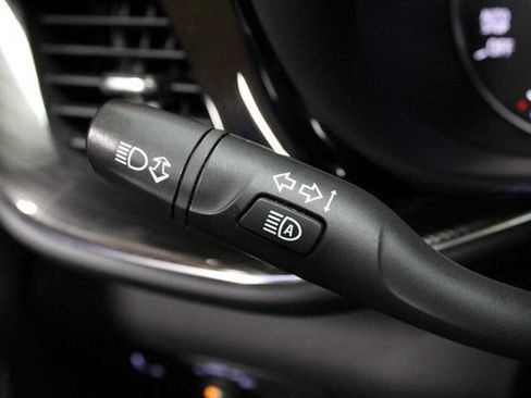 Certified 2023 Buick Envision Essence AWD/4WD image 22