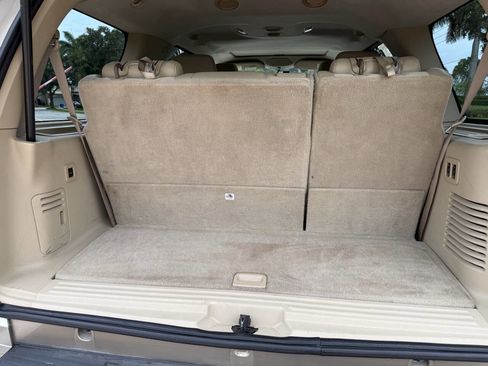 Used 2013 Ford Expedition XLT RWD image 15