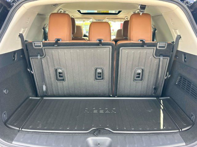 New 2026 Nissan Pathfinder Platinum AWD/4WD image 13