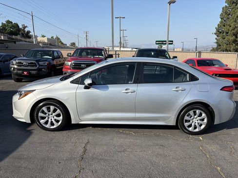 Used 2021 Toyota Corolla LE FWD image 10