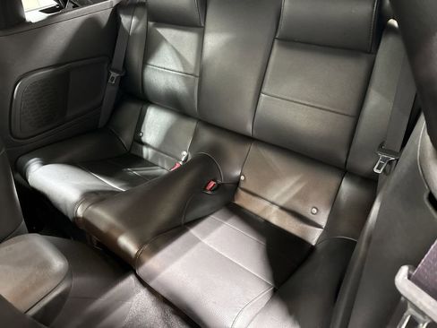 Used 2006 Ford Mustang Convertible image 21