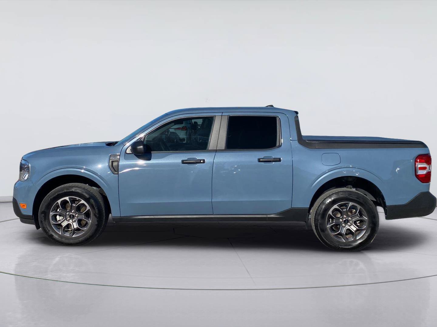 Used 2024 Ford Maverick XLT FWD image 3