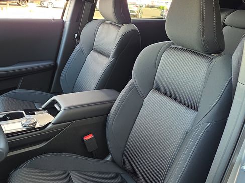 New 2026 Mitsubishi Outlander ES image 13