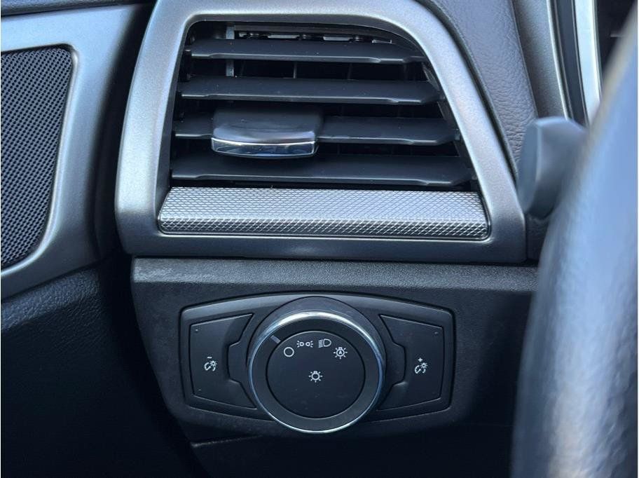 Used 2018 Ford Fusion S FWD image 18