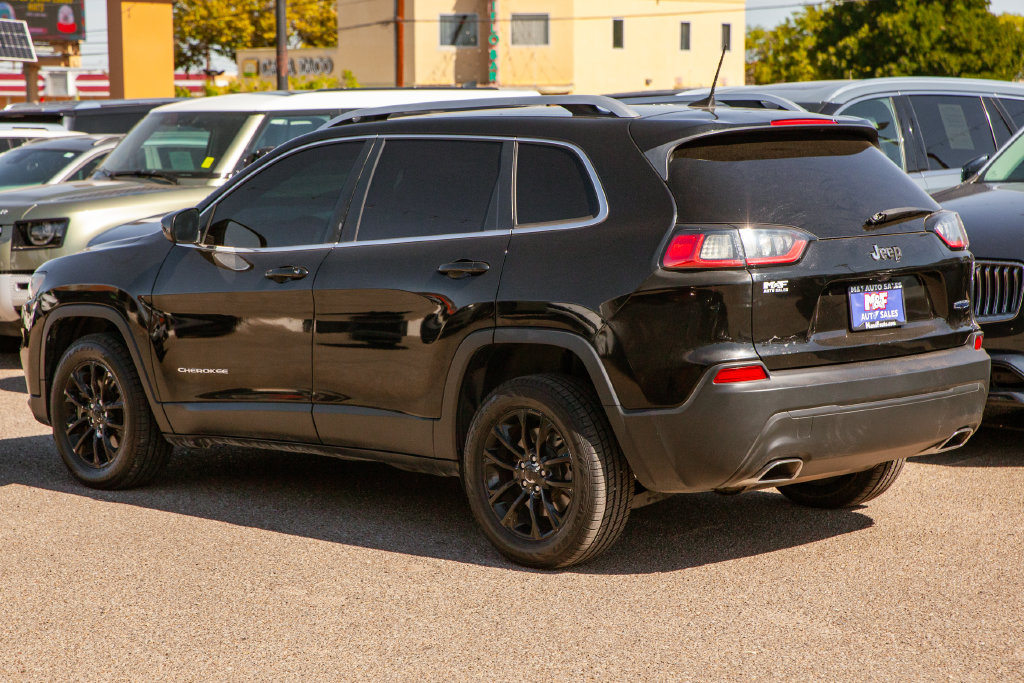 Used 2019 Jeep Cherokee Latitude w/ Popular Appearance Group FWD image 7