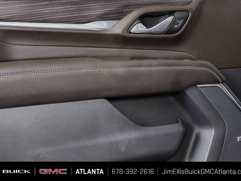 Used 2022 GMC Yukon XL Denali w/ Max Trailering Package AWD/4WD image 16