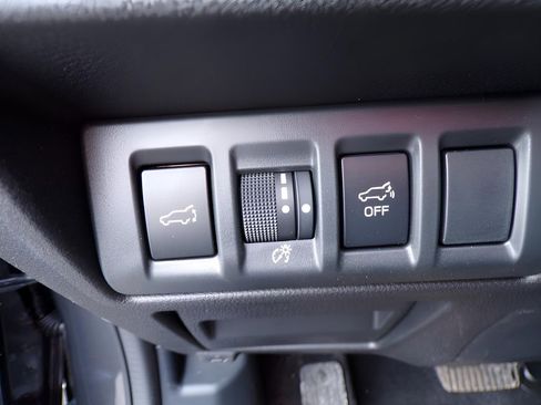 Certified 2025 Subaru Outback Premium image 18