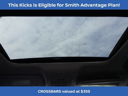 Used 2025 Nissan Kicks SR w/ SR Premium Package FWD image 14
