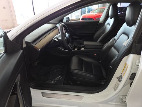 Used 2019 Tesla Model 3 Standard Range Plus RWD image 14