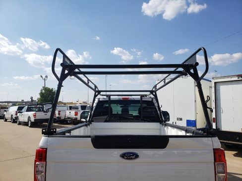 Used 2022 Ford F250 XL w/ Power Equipment Group RWD image 10