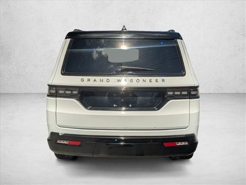 Used 2024 Jeep Grand Wagoneer L Series II w/ Quick Order Packagew 28T AWD/4WD image 7