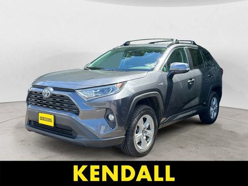 Used 2020 Toyota RAV4 XLE w/ Convenience Package AWD/4WD image 1