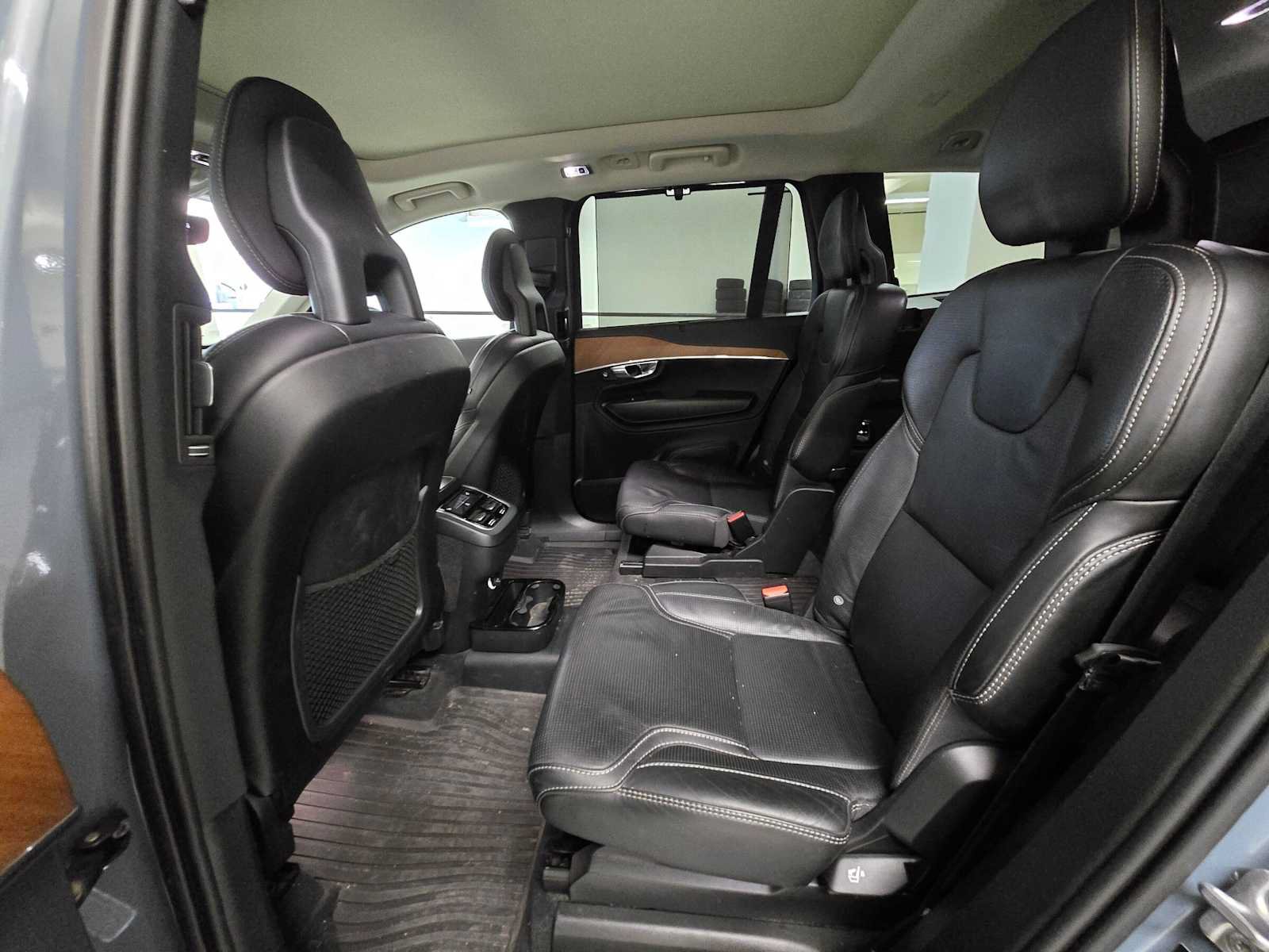 Used 2020 Volvo XC90 T6 Inscription w/ Protection Package Premier AWD/4WD image 16