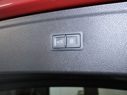 Used 2018 Audi Q5 2.0T Premium Plus w/ Premium Plus Package image 22