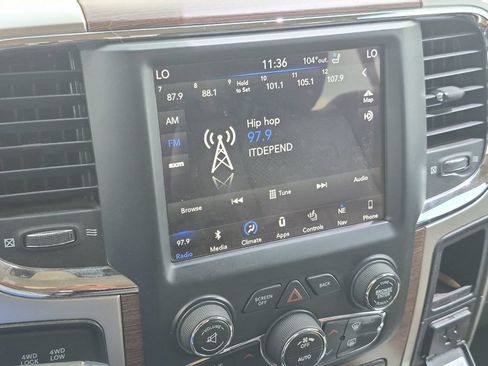 Used 2018 RAM 2500 Laramie AWD/4WD image 17
