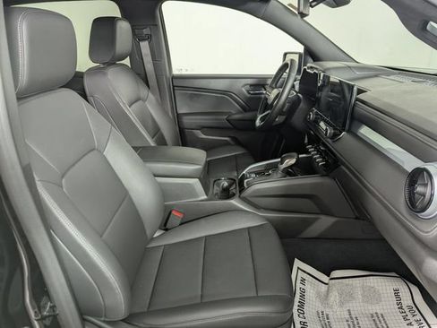 Used 2024 Chevrolet Colorado LT w/ LT Convenience Package III AWD/4WD image 23