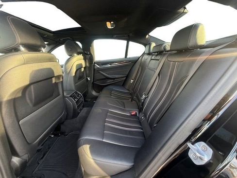 Used 2019 BMW 530i xDrive image 24