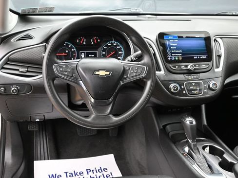 Used 2020 Chevrolet Malibu LS FWD image 21