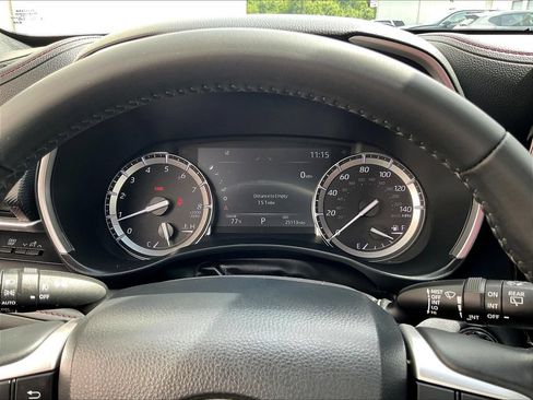 Used 2022 Toyota Highlander XSE AWD/4WD image 15