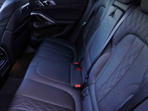 Used 2025 BMW X6 M60i image 37