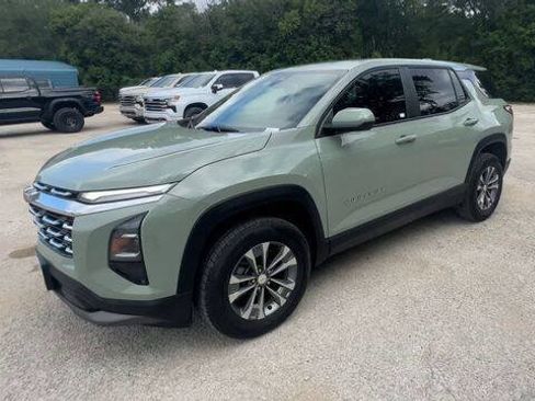 Used 2025 Chevrolet Equinox LT FWD image 4