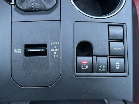 Certified 2023 Toyota Highlander XSE image 29