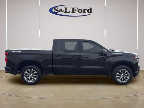 Used 2020 Chevrolet Silverado 1500 RST w/ RST Value Package image 10