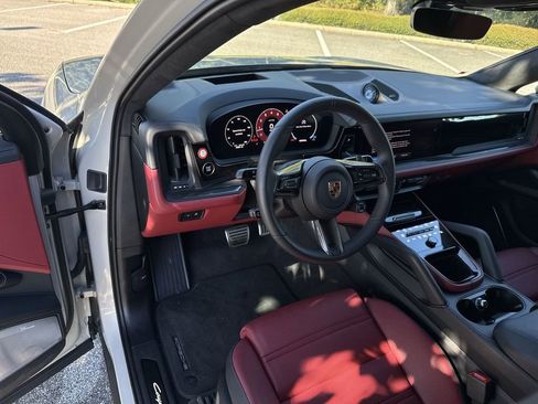 Used 2025 Porsche Cayenne GTS image 12