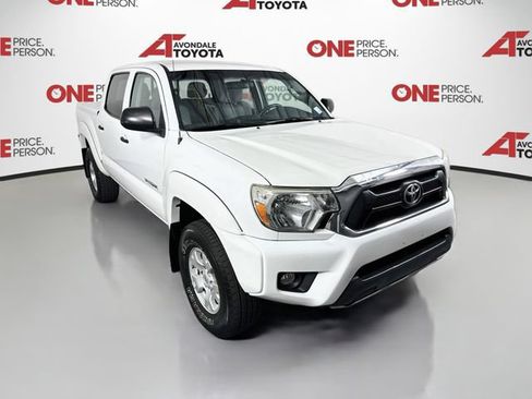 Used 2015 Toyota Tacoma PreRunner w/ TRD Off-Road Package RWD image 1