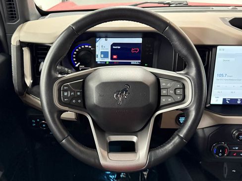 Used 2022 Ford Bronco Wildtrak image 19