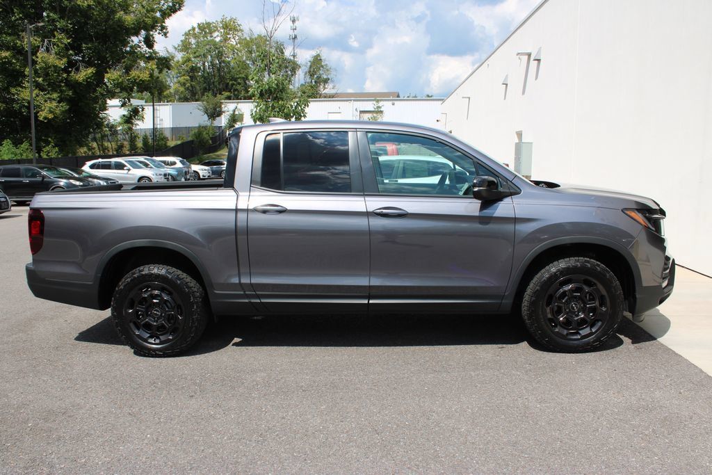 Used 2025 Honda Ridgeline TrailSport+ image 32