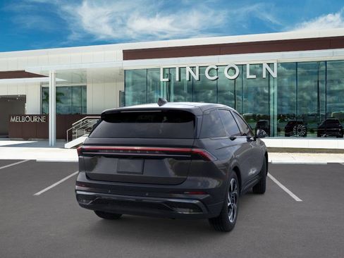 New 2025 Lincoln Nautilus Premier w/ Jet Appearance Package image 8