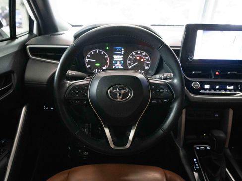 Used 2024 Toyota Corolla Cross AWD Hybrid image 21