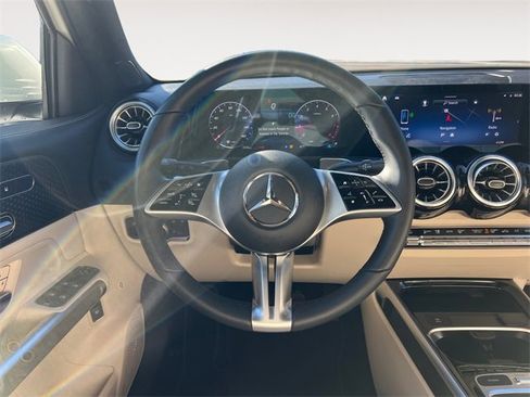 Certified 2025 Mercedes-Benz GLB 250 4MATIC image 12
