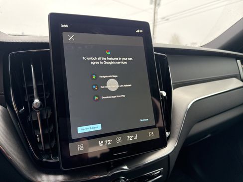 New 2026 Volvo XC60 B5 Ultra w/ Climate Package image 23