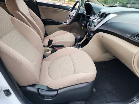 Used 2017 Hyundai Accent SE image 12