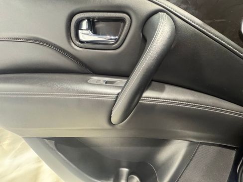 Used 2024 INFINITI QX80 Luxe image 22