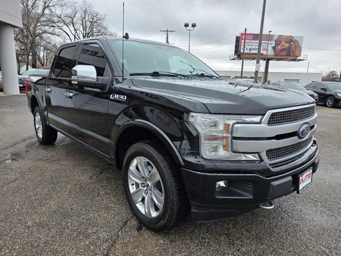 Used 2018 Ford F150 Platinum w/ Equipment Group 701A Luxury image 5