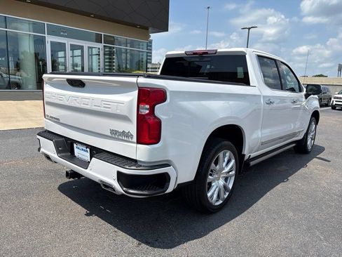 Used 2024 Chevrolet Silverado 1500 High Country w/ High Country Premium Package AWD/4WD image 5