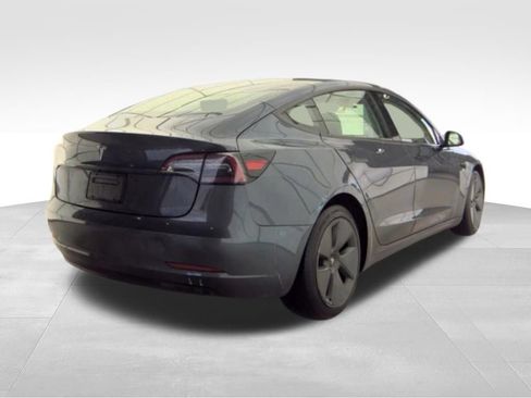 Used 2023 Tesla Model 3 Standard Range RWD image 3