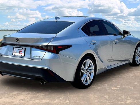 Used 2024 Lexus IS 300 w/ Comfort Package RWD image 4