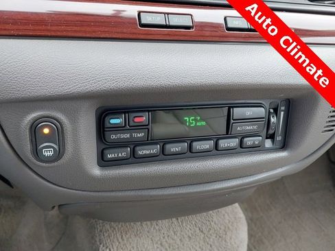 Used 2011 Ford Crown Victoria LX w/ Comfort Appearance Pkg image 13