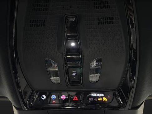 Used 2024 Cadillac Lyriq Luxury image 33