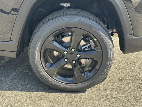 New 2026 Jeep Grand Cherokee Limited image 21