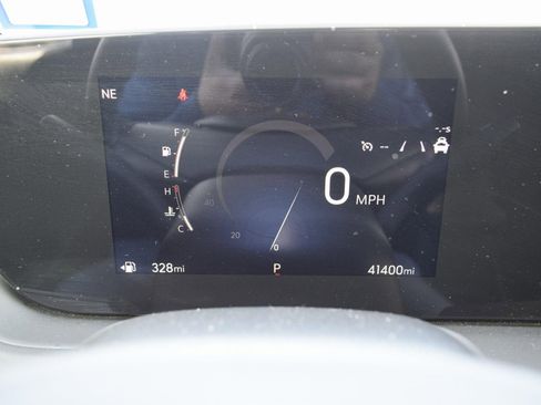 Used 2024 Buick Encore GX Sport Touring image 14