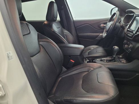 Used 2019 Jeep Cherokee High Altitude AWD/4WD image 21
