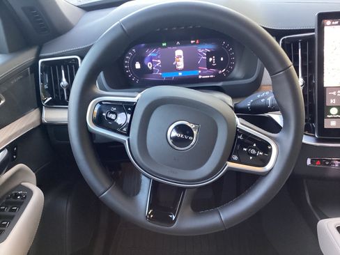 Certified 2026 Volvo XC90 B6 Plus w/ Protection Package Premier AWD/4WD image 19