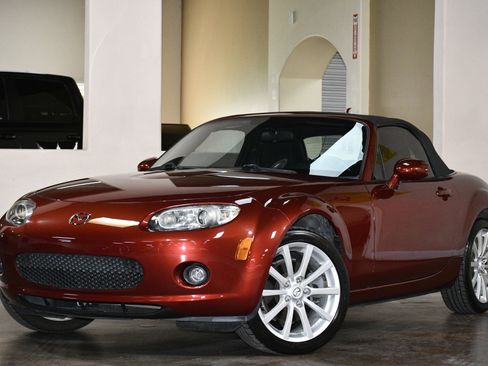 Used 2007 MAZDA MX-5 Miata Touring image 4