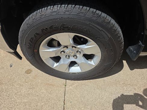 Used 2022 RAM 1500 Big Horn image 5